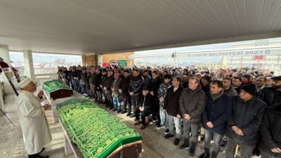 Cüneyt Özdemir'in annesi Hamiyet Özdemir, son yolculuğuna uğurlandı