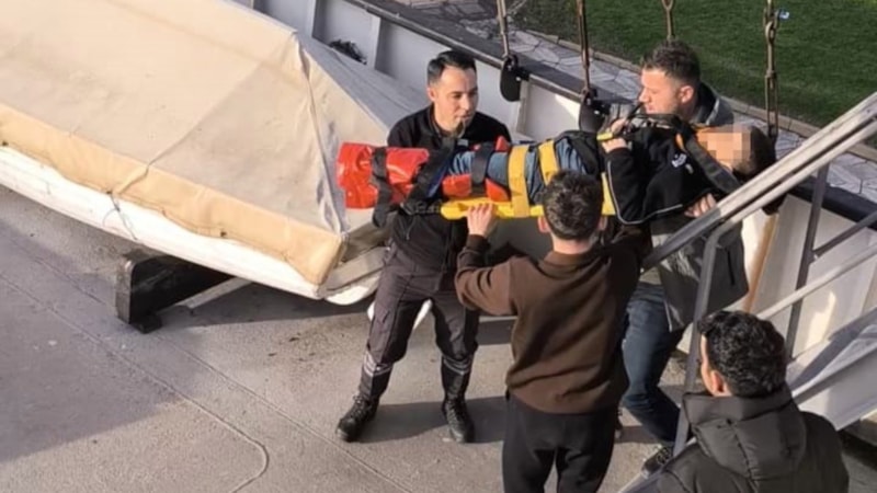 Zonguldak'ta 11 yaşındaki çocuk müze gemisinin merdivenlerinden düştü