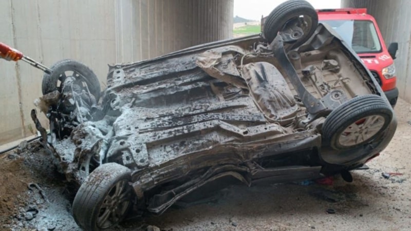 Tarsus’ta araç, otoyol köprüsünden uçtu: 2 ölü 3 yaralı
