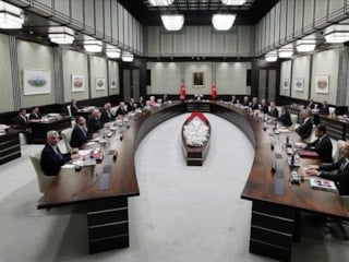 Yılın ilk kabine toplantısında birinci gündem Venezuela