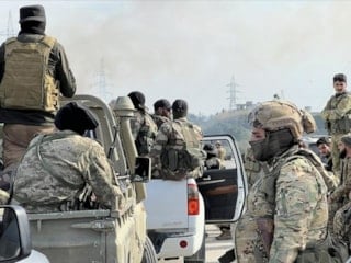 Suriye'de devrik rejimle bağlantılı 8 kişi yakalandı