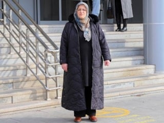 Gümüşhane'de üniversiteyi kazandı, kızına rakip oldu