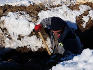 Erzurum'da 2 bine yakın mezar kazıldı