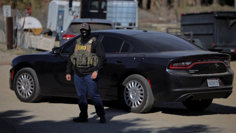 ABD'de ICE memurları, kaçak göçmenleri yüz tanıma teknolojisi ile tespit ediyor