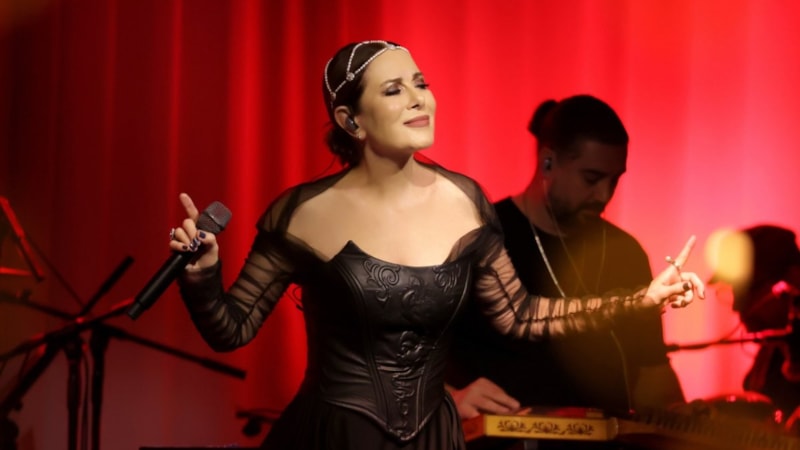 Zuhal Olcay, Haluk Bilginer'in ihaneti hakkında konuştu