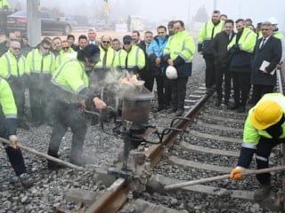 KONYARAY Banliyö Hattı'nda ray birleştirme kaynak programı yapıldı