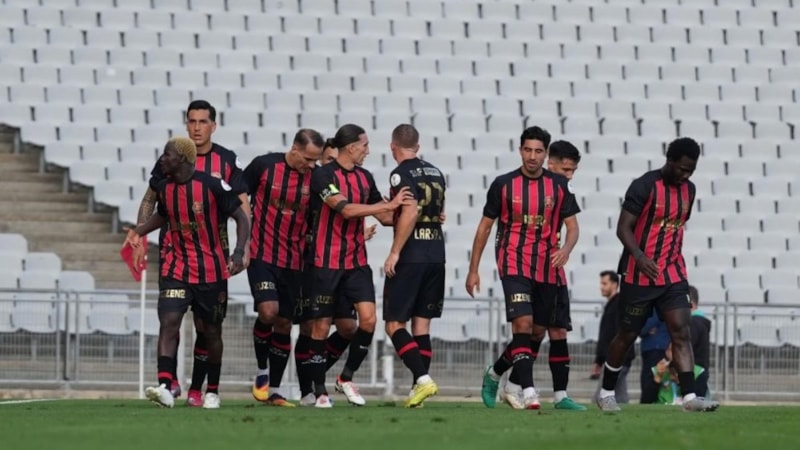 Fatih Karagümrük'te 4 futbolcuyla yollar ayrıldı