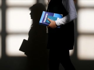 Güncel Akademisyen Maaşları 2026: Araştırma görevlisi, doçent, profesör maaşları...