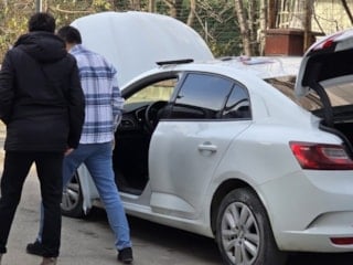 Bursa'da çakarlı araçla kilometrelerce polisten kaçtı: Yakalanınca 173 bin TL ceza yedi