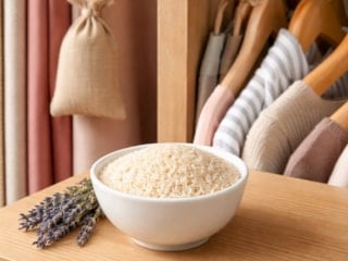 Gardıroba bir kase pirinç koyanlar sonucuna inanamıyor!