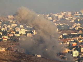 İsrail Ordusu: Lübnan'da Hamas ve Hizbullah hedeflerini vurmaya başladık