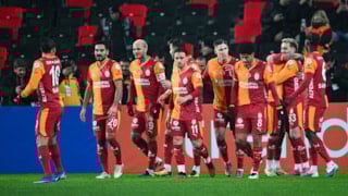 Finale çıktılar! Galatasaray, Trabzonspor'u devirdi