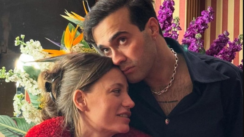 Serenay Sarıkaya ile Mert Demir'in Paris kaçamağı