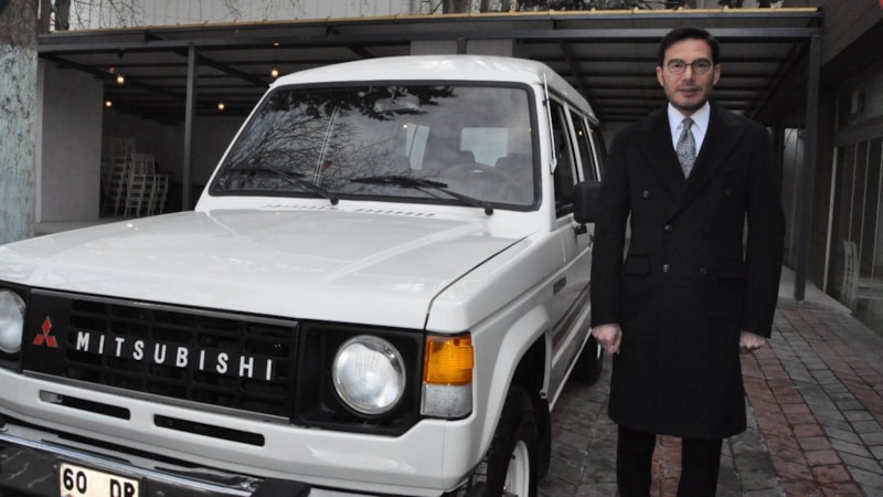 Tokat'ta efsane valinin oğlu, babasının makam aracını belediye hizmetine aldı