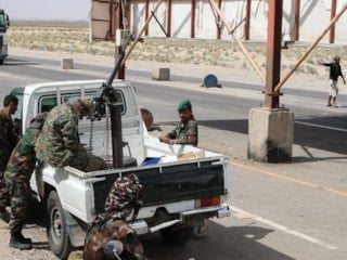 Yemen'in güneyindeki Ebyen ili yönetimi, hükümet güçleriyle çalışmaya hazır olduğunu duyurdu