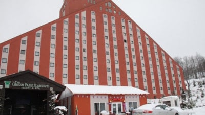 Kartepe'de bir otelin çalışma ruhsatı iptal edildi