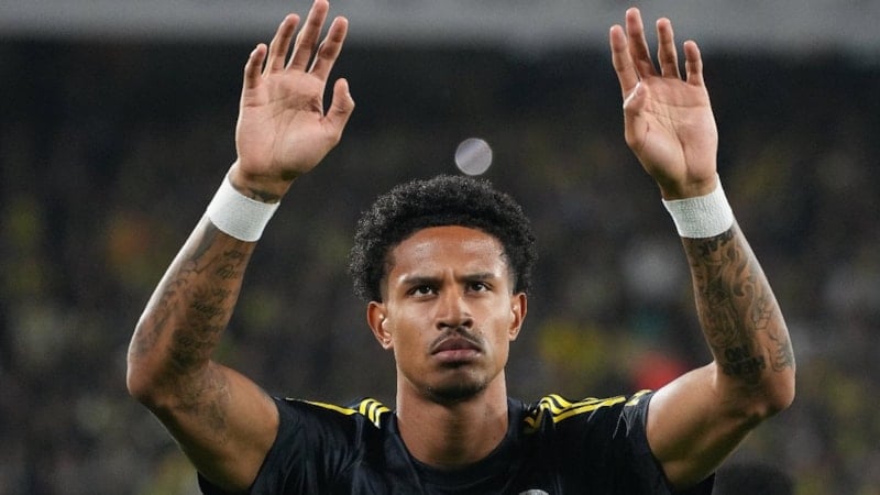 Jayden Oosterwolde'ye İtalya'dan talip var