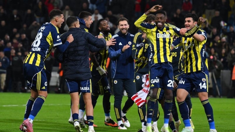 Fenerbahçe'den mükemmel salı: Tüm branşlarda 4'te 4 yaptı...