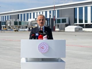 Abdulkadir Uraloğlu verileri paylaştı: 12 aylık dönemde toplam 2 milyon 507 bin 399 uçak trafiğine ulaştık