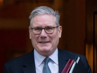 Keir Starmer, parlamentodan onay alarak Ukrayna'ya asker yollayacaklarını söyledi