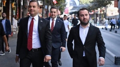 CHP'li Ahmet Akın'ın sağ kolu gözaltına alındı