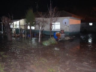 Edirne'de sağanak yağış, su baskınlarına yol açtı
