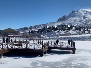 Erzincan Ardıçlı Gölü'nde mest eden manzara
