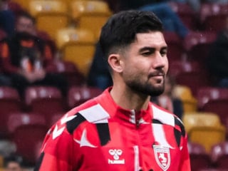 Bursaspor, Soner Aydoğdu'yu renklerine bağladı