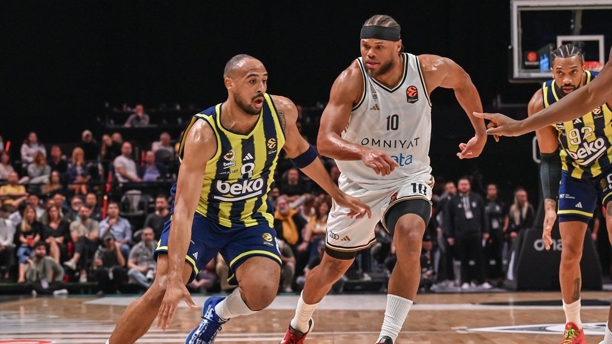 Fenerbahçe, Dubai Basketbol'a yenildi