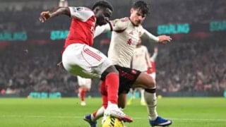Premier Lig'de lider Arsenal, Liverpool ile golsüz berabere kaldı