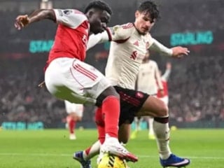 Premier Lig'de lider Arsenal, Liverpool ile golsüz berabere kaldı