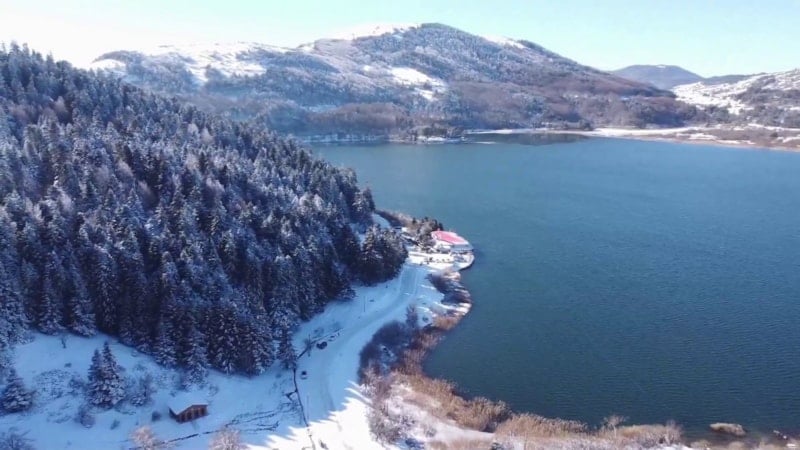 Bolu Abant'ta kar güzelliği