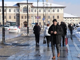 Tarkan'ın 946 milyonluk eğitim bağışı iddiaları yalanlandı