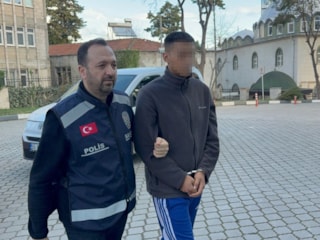 Samsun'da kavgayı ayıran akrabasını tüfekle vuran şahıs yakalandı