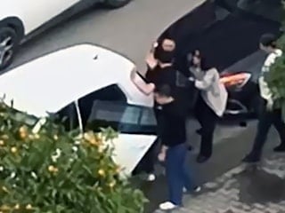 Adana'da boşanma aşamasındaki karısını aracına çarpıp darbeden şüpheli kamerada