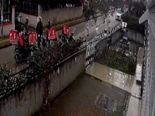 Bursa'da evine günde 400 sahte sipariş ile asılsız ihbar geldi