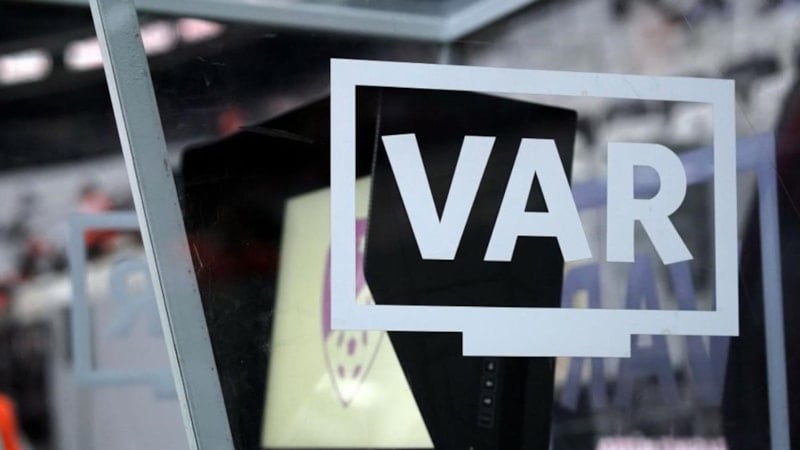 Galatasaray - Fenerbahçe derbisinin VAR hakemi belli oldu
