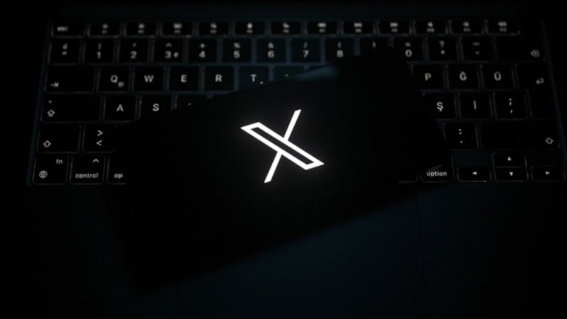 X, İran bayrağını değiştirdi: Devrim öncesi bayrak getirildi