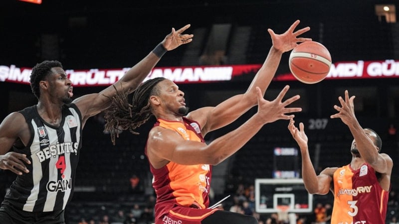 Pota derbisinde Galatasaray, Beşiktaş'ı devirdi