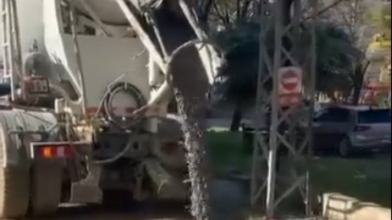 Hatay'da kanalizasyona çimento döken firmaya 213 bin lira ceza