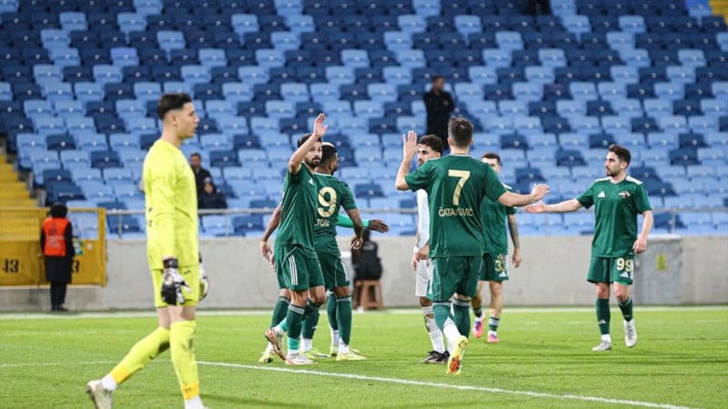 Esenler Erokspor, Adana Demirspor'a 5 attı