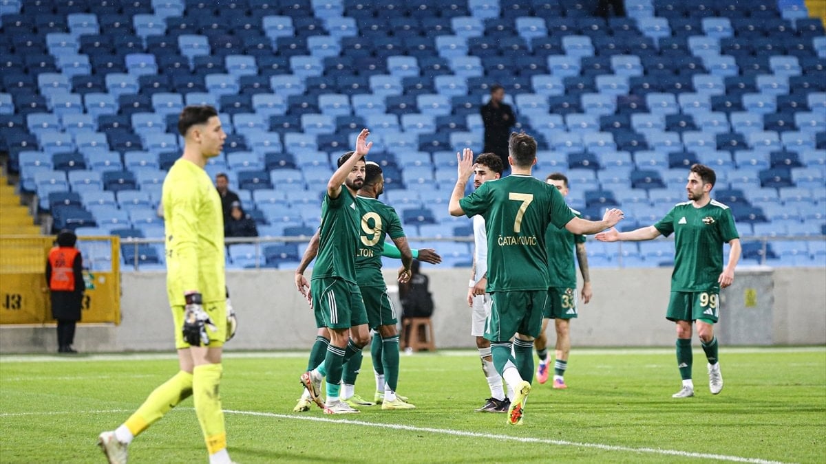 Esenler Erokspor, Adana Demirspor'a 5 attı