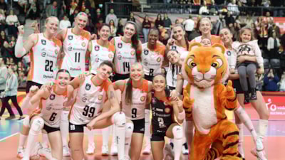 Eczacıbaşı, İlbank'ı rahat geçti