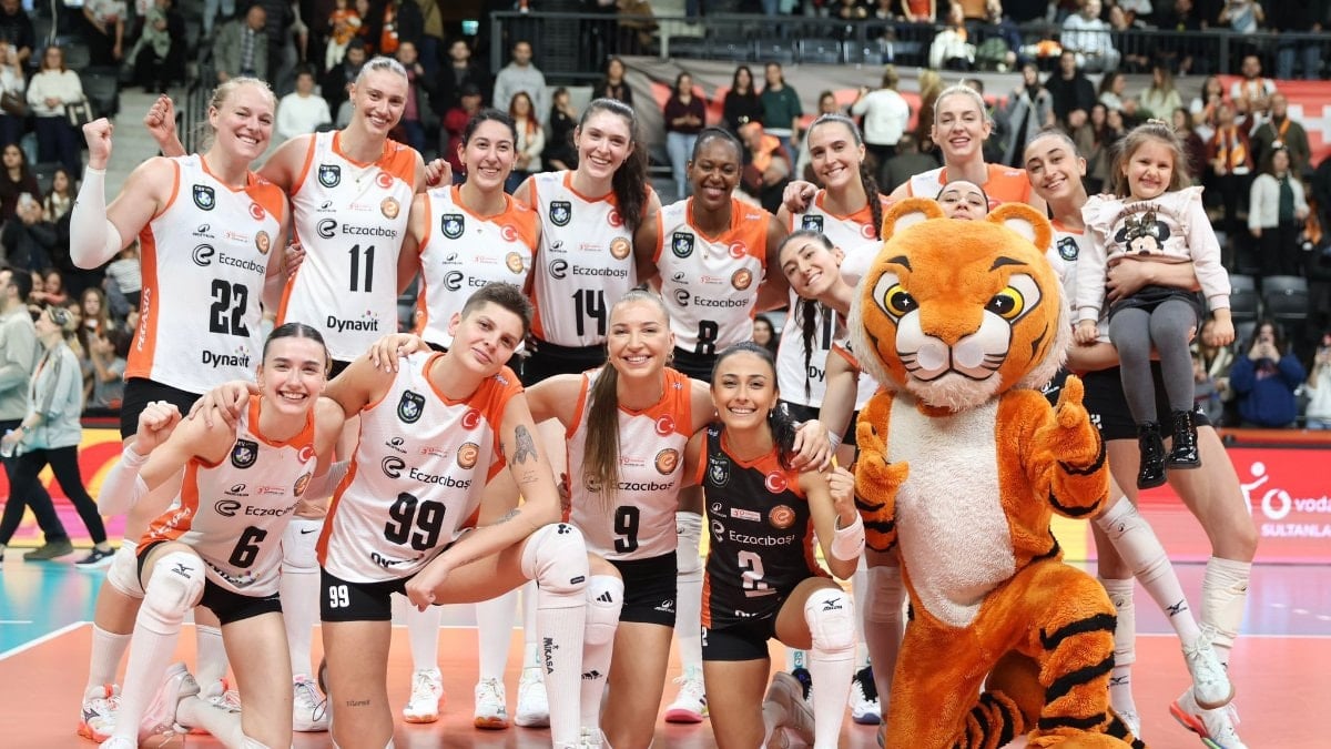 Eczacıbaşı, İlbank'ı rahat geçti