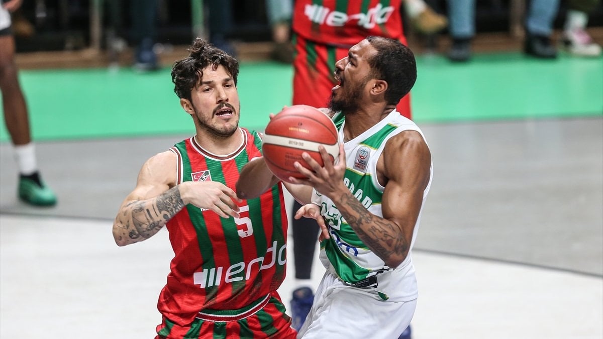 Bursaspor Basketbol, Karşıyaka'yı yendi