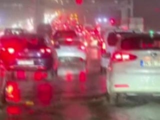 İstanbul'da kuvvetli yağmur ve şiddetli rüzgar etkili oluyor