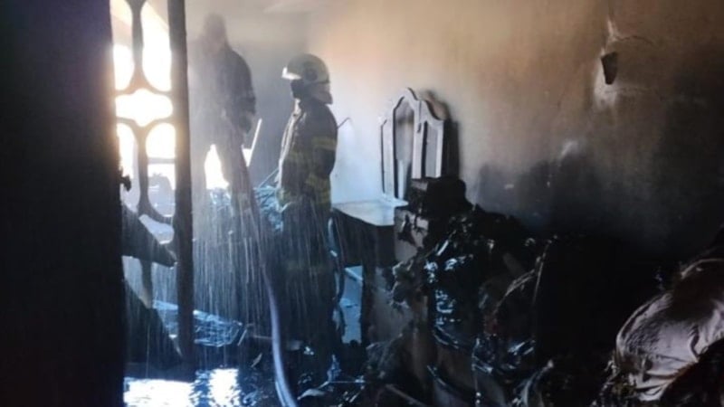 Mardin'de korkutan yangın: Anne ve çocukları kurtarıldı