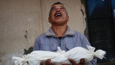 Gazze'de acı tablo: Soğuk hava 21 can aldı