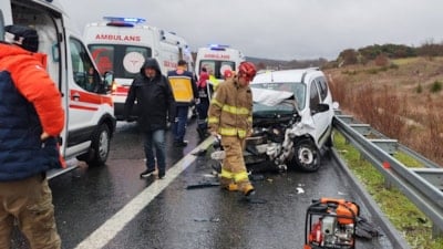 Balıkesir’de İstanbul-İzmir Otoyolunda 12 araçlık zincirleme kaza: 1 ölü, 10 yaralı