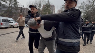 Tokat'ta babasını öldürdü